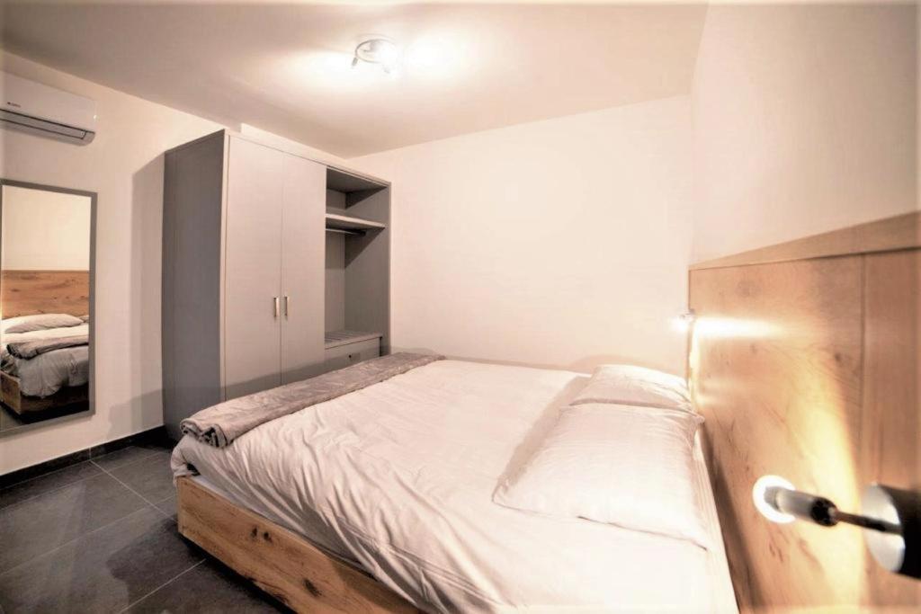 Gzira Isky Apartments מראה חיצוני תמונה