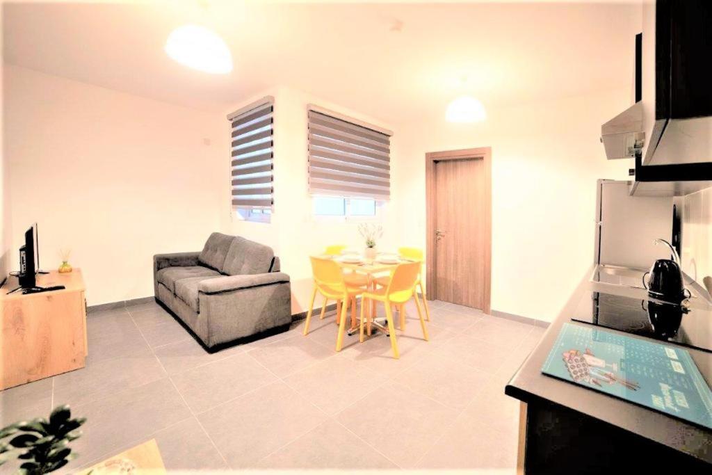 Gzira Isky Apartments מראה חיצוני תמונה